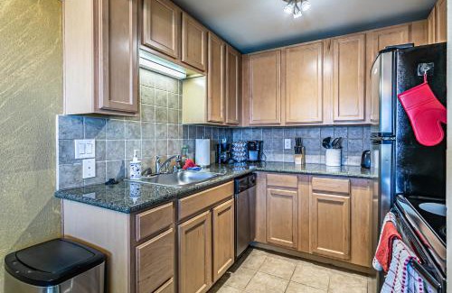 North End Apartment | Pacific View, Best Area, 2 Baths, 2 Bedrooms, WD, Jacuzzi Bath, New Carpet, Balcony, View, 925sf