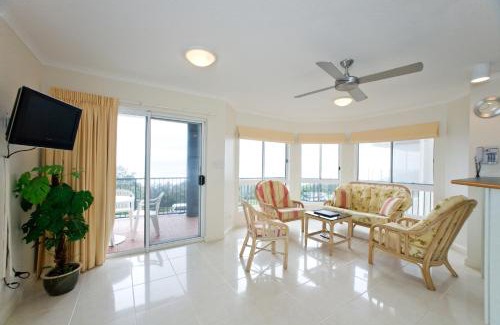 Sunrise Beach Apartment | Pacific Waves Apartments