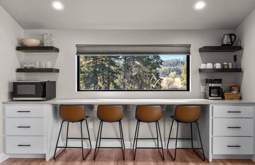 Whitefish House | Paddles Up Pickleball Retreat | 2 Kings, RV Parking