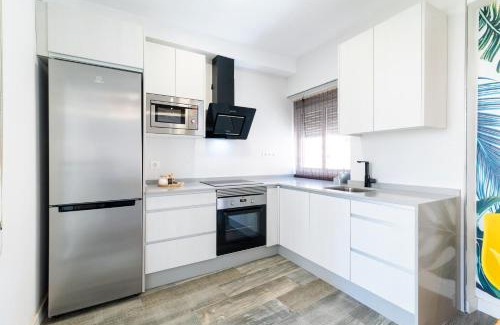 Chana Apartment | Pajaritos Suites junto a centro, estación de tren y plaza de toros