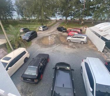 Paka Hotel | Paka Tamim Seaview Hotel