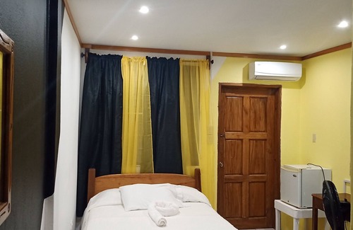 Dangriga Hotel | Pal's on the Beach - A Gold Standard Hotel