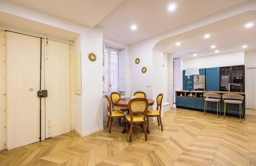Materdei Apartment | Palazzo Loffredo by NapoliApartments