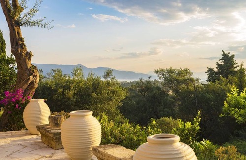 Corfu Villa | Paleopetres La Chataîgne - large private pool - sea views - total privacy -