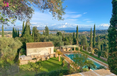Corfu Villa | Paleopetres La Chataîgne - large private pool - sea views - total privacy -