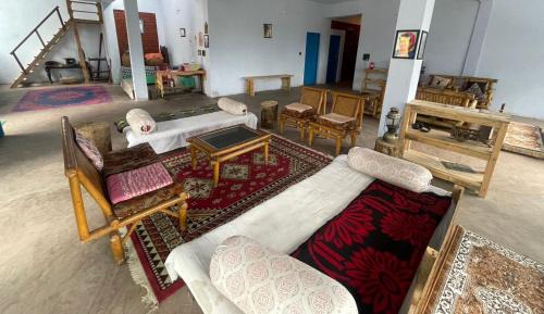 Lansdowne House | Pali Homestay Lansdowne Not Luxury but Stay with Legacy