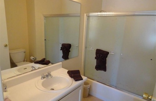 Palm Desert Condo | Palm Desert Royal Palms Condo Available