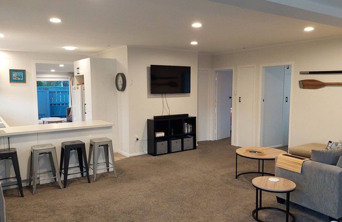 Paraparaumu Beach House | Palm Haven Beach Retreat