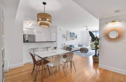 Downtown West Palm Beach Apartment | Palm Penthouse - Bright Designer Penthouse in the Heart of CityPlace