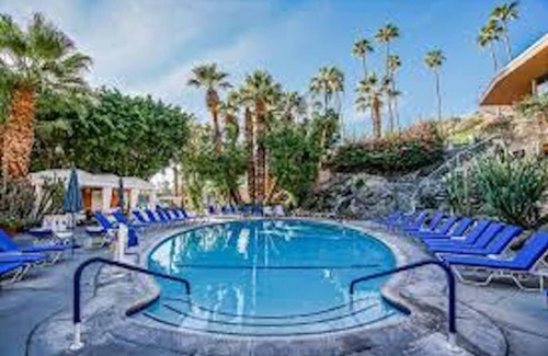 Historic Tennis Club Condo | Palm Springs Tennis Club Resort - 2BD/2BA Condo Avail OCT 16-23