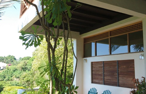 Buccoo Apartment | Palm Tree Apartment, Sea view, Close to beaches, Ideal for families Full kitchen