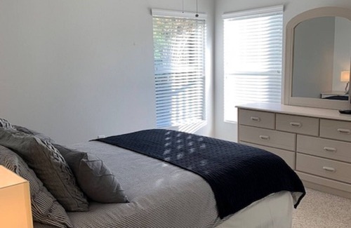 Spring Hill Villa | Palm Villa - A 3 bedroom property near golf courses and beaches.