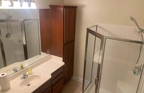 Lincolnville House | Palms Away Sleeps 10 Elevator All 3 Floors