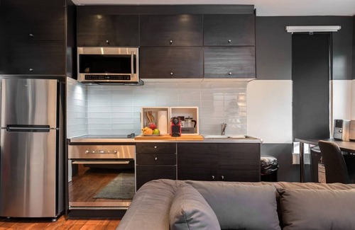 Community Center House | Palo Alto Cottage Near Stanford & Tech Companies