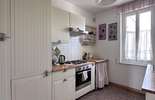 Monteverde Apartment | PAMPHILI TERRACE: Super Cozy Roof top near AUR and JCU