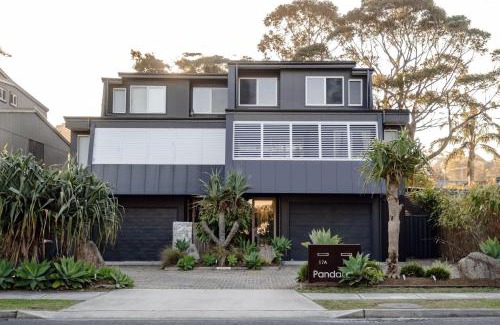 Mollymook House | Pandanas 17B at Mollymook Beach