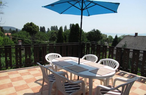 Abrahamhegy Apartment | Panorámás apartman 4+1