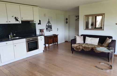 Krattigen Apartment | Panoramaferienwohnung Waldkircher by Interhome