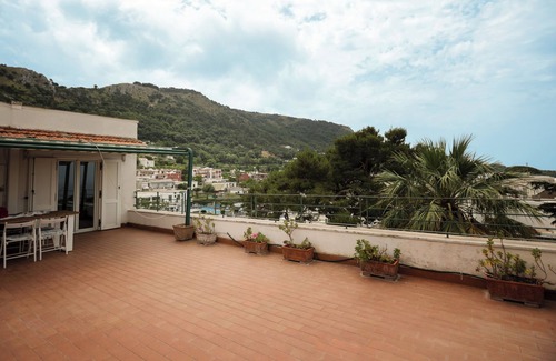 Anacapri Apartment | Panoramic Attic in Anacapri