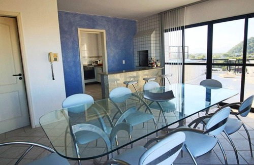 Guaratuba Apartment | PANORAMIC COVERAGE beautiful view of the bay, SEA and Sierra. 2Q from the sea. Pool