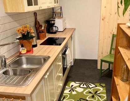 Fanabygda Apartment | Panoramic Fjord View near Bergen