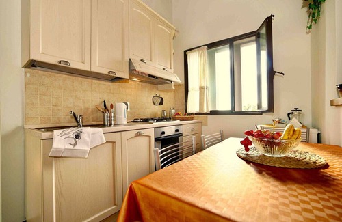 Barberino Tavarnelle Condo | PANORAMIC APARTMENT WITH POOL IN CHIANTI: The Compagnia del Chianti