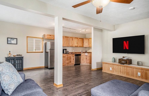 Williamsburg House | 🐎 Panoramic Meadow View 3BDR Cottage close to Horse Shows - 8365!