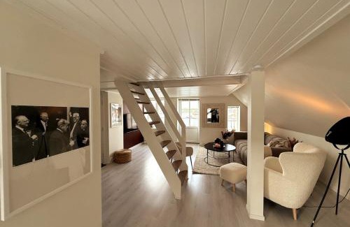 Stavanger Apartment | Panoramic Sea-view with balcony city centre