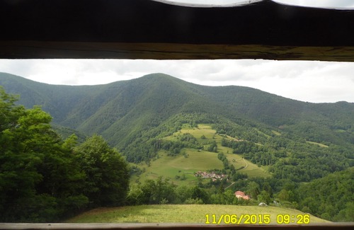 Riverenert Ski Chalet | Panoramic view, isolated in the mountains, eco-renovation
