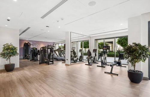 Downtown Dubai Apartment | *Panoramic Views Of Burj Khalifa and Fountain*