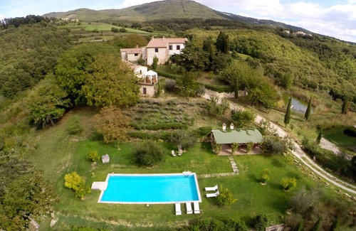 Sarteano Villa | Panoramic villa in Tuscany Montepulciano area and only 2 hours from Rome.
