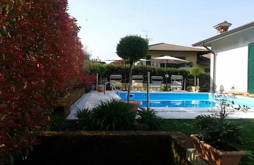 Pozzolengo Villa | Panoramic Villa with Pool