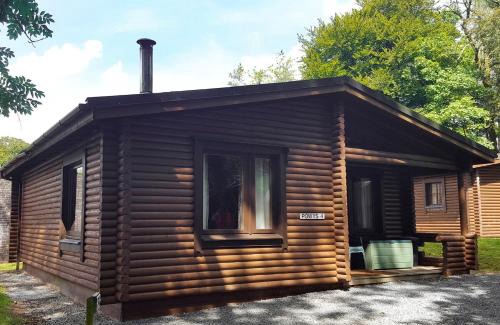 Pentrefelin Resort | Pantglas Hall Lodges