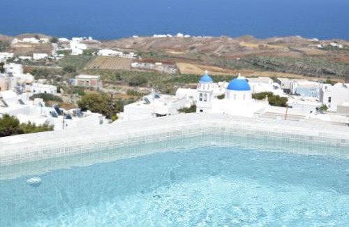 Vourvoulos Apartment | Panthea Suite Santorini - Private pool
