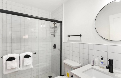Chandler Apartment | Paokalani Studio suite.hōʻoluʻolu