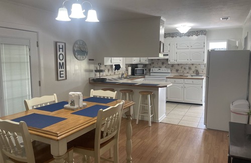 Hazlehurst House | Papa & Mema’s Farmhouse