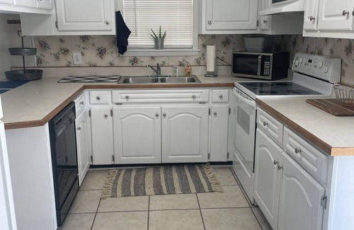 Hazlehurst House | Papa & Mema’s Farmhouse