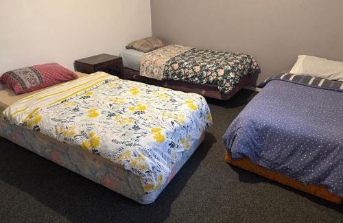 Papamoa Beach House | Papamoa Budget Accommodation