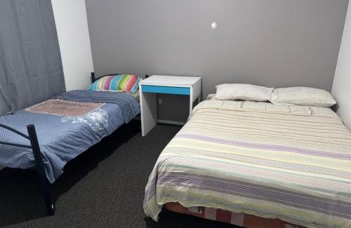 Papamoa Beach House | Papamoa Budget Accommodation