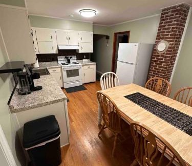 Bluewell House | Pappy's Trail House