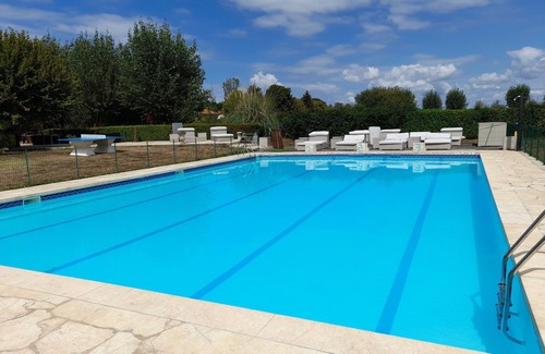 Sarrecave RV Rental | Paradise Chalets and Camping