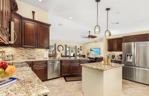 Pelican House | Paradise Found! Relaxing Pool home in Cape Coral