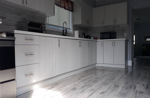 Walkerville House | Paradise Home - Your Home Away From Home