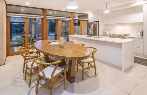 Dunsborough House | Paradise in Dunsborough - opposite the beach