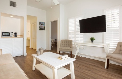 Old Town Hotel | Paradise Inn Key West - Adults Only