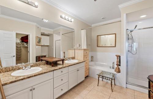 Highland Lake Estates House | Paradise Island