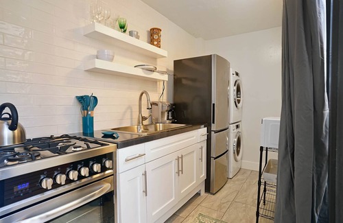 Estate Lovenlund Apartment | Paradise Palms 2-Bedroom w/pool and ocean views