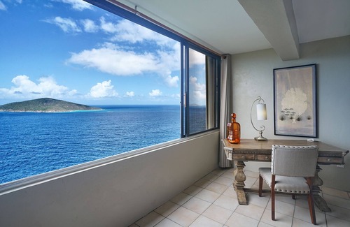 Estate Lovenlund Apartment | Paradise Palms 2-Bedroom w/pool and ocean views