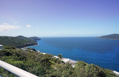 Estate Lovenlund Apartment | Paradise Palms 2-Bedroom w/pool and ocean views