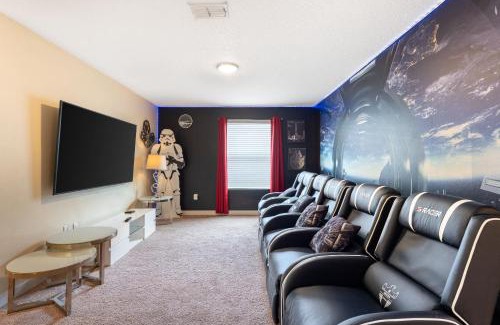 West Kissimmee House | Paradise Palms 6BR with Pool Games & Movies